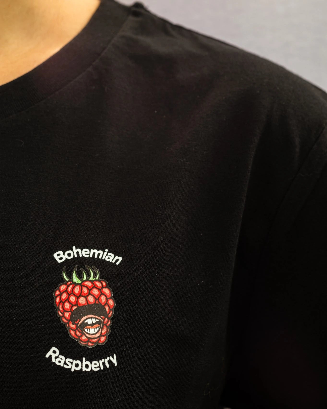 T-Shirt | Bohemian Raspberry